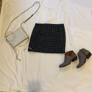 Super cute buisness-y skirt!!